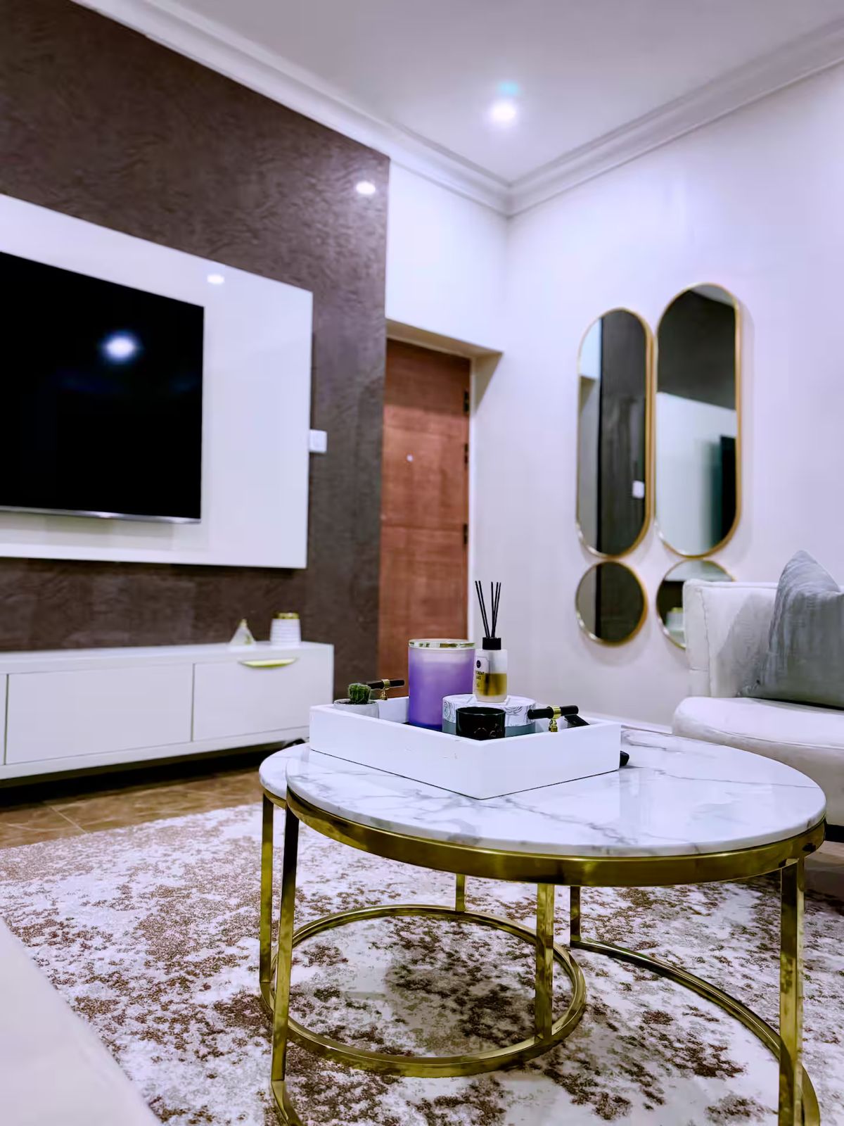 1 Bedroom Apartment - Maitama, Abuja